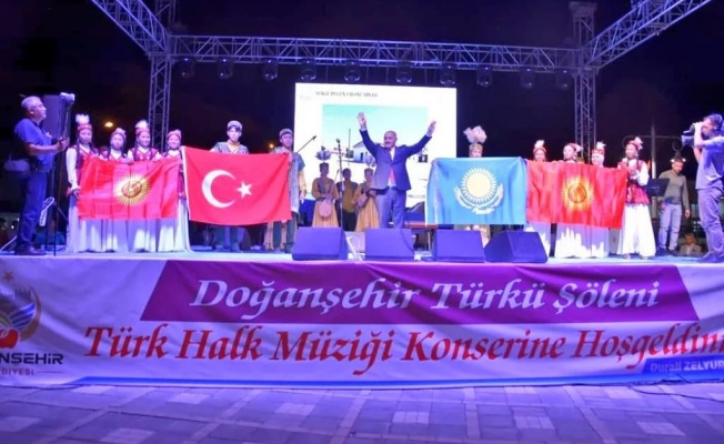 Doğanşehir Türkü Şölenine Yoğun İlgi
