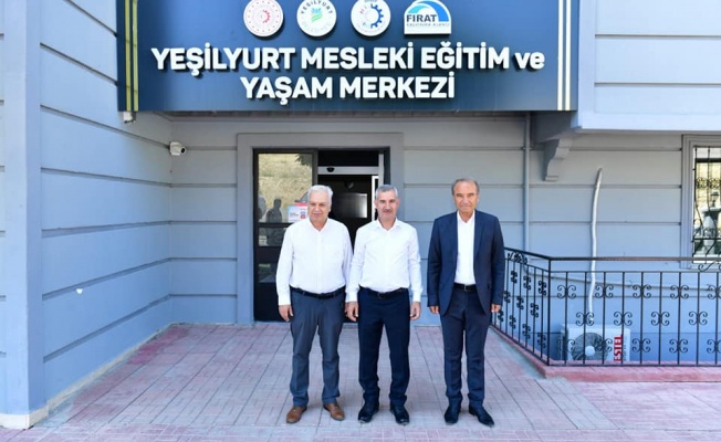Başkan Çınar, Arguvan Belediye Başkanı Mehmet Kızıldaş ve Prof.Dr. Sezai Yılmaz’ı Ağırladı