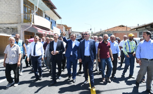 Başkan Gürkan, Darende Ayvalı Mahallesinde İncelemelerde Bulundu