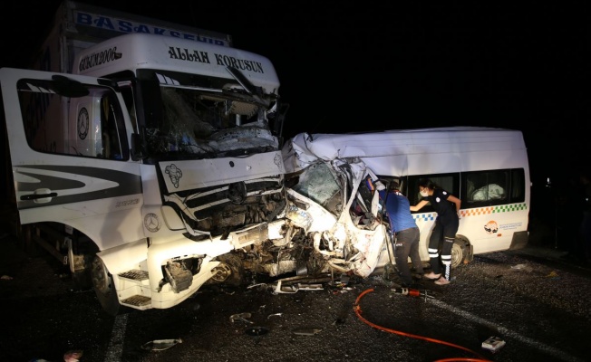 Malatya-Sivas Karayolunda Can Pazarı:8 Ölü
