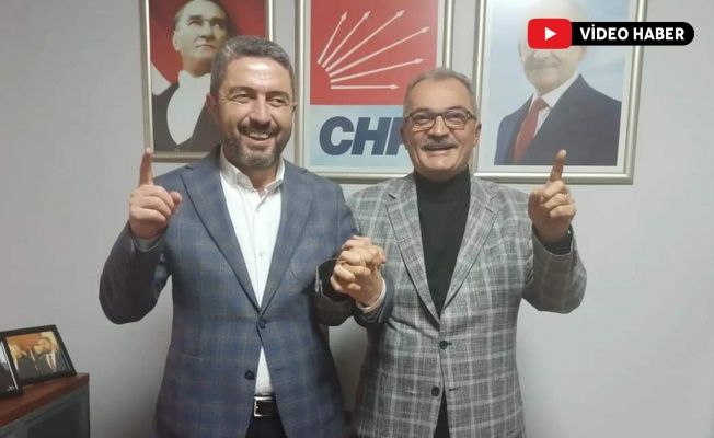 CHP Vekil Adayı Kendi Bürosunda Çalışıyor