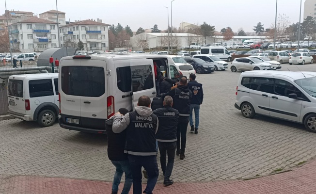 Şüpheli 20 Şahsın 16'sı Tutuklandı