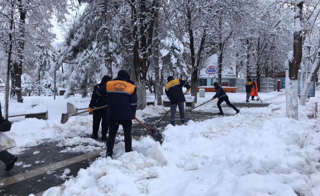 530 Mahallenin Yolu Kapandı!