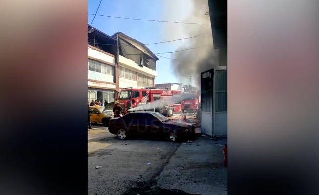 Sanayi Sİtesi'nde ki Yangın Korkuttu Sanayi Sİtesi'nde ki Yangın Korkuttu