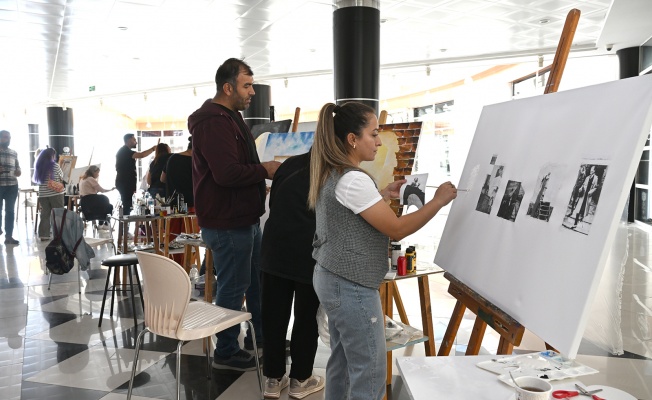 Büyükşehir Belediyesi Tarafından Cumhuriyetin 100. Yılı Çeşitli Etkinliklerle Kutlanıyor