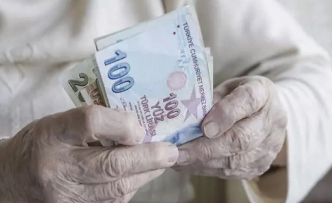 Emeklilere Bir Kereye Mahsus 5 Bin Lira Verilecek