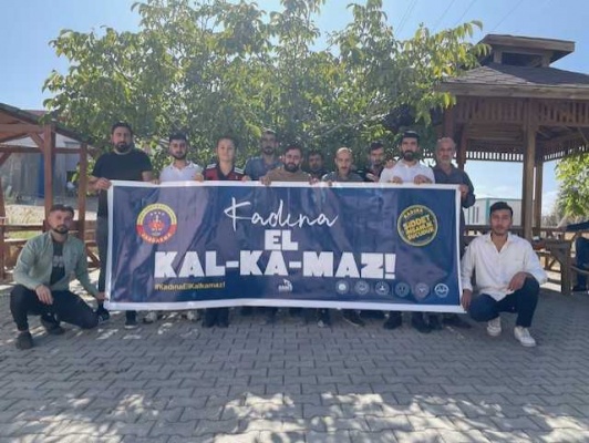 Kadına El Kalkamaz Pankartı Açıldı