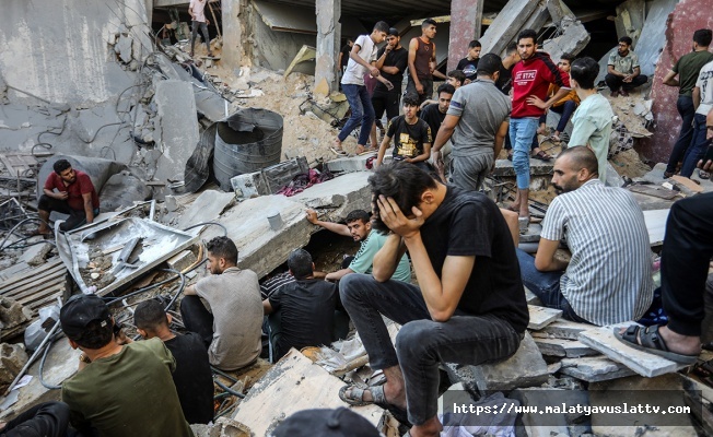Filistin Yeni Yıla Bombardıman Altında Girdi