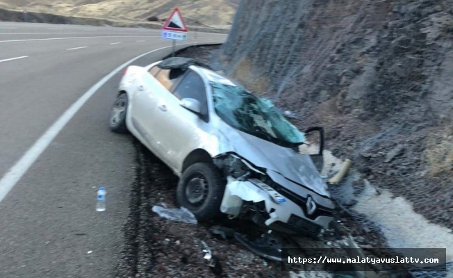 İstinat Duvarına Çarpan Otomobil Takla Attı, 6 Kişi Yaralı