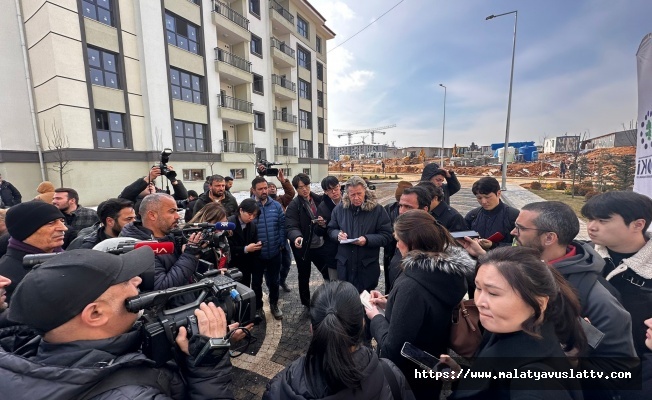 Malatya'da Yabancı Gazeteciler Deprem Çalışmalarını İnceledi