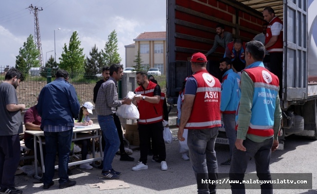 Malatya'da 750 Depremzede Aileye Yardım Ulaştırıldı