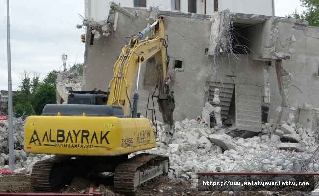 Malatya’da yıkımlar ve İnşa Çalışmaları Sürüyor