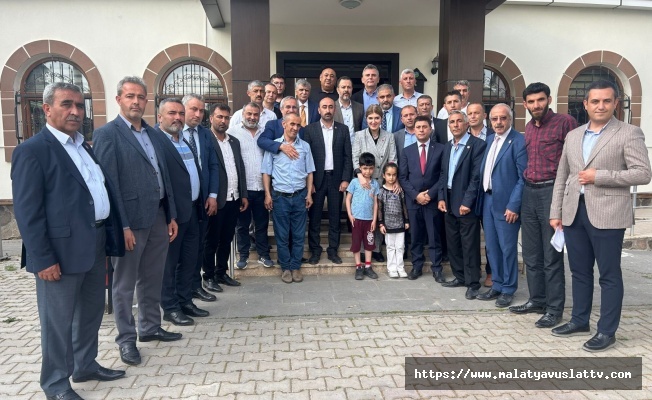 Ölmeztoprak'dan Muhtarlar Derneği'ne Ziyaret