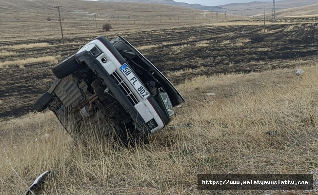 Darende Yolculuğu Kazayla Bitti: 2'si Çocuk 4 Kişi Yaralandı