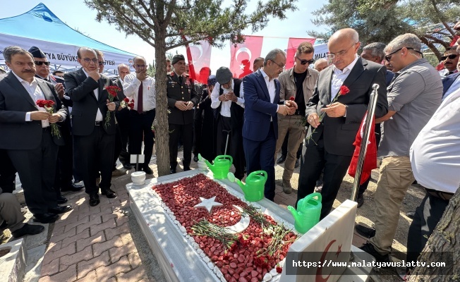 15 Temmuz Şehitleri Mezarları Başında Anıldı