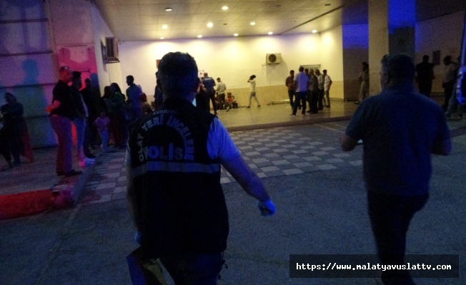 2 Çocuk Annesi Kadın Eşinin 20'den Fazla Bıçak Darbesiyle Öldürüldü