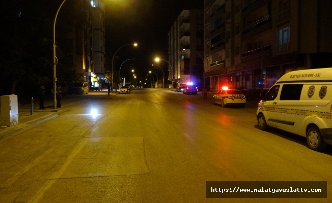 Silahlı ve Bıçaklı Kavga: 1 Yaralı