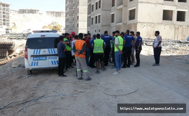 Malatya'da Şantiye İşçileri Arasında Taşlı Sopalı Kavga: 5 Yaralı