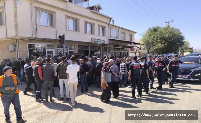 Su Sıkıntısı Erkeneklileri Sokağa Döktü