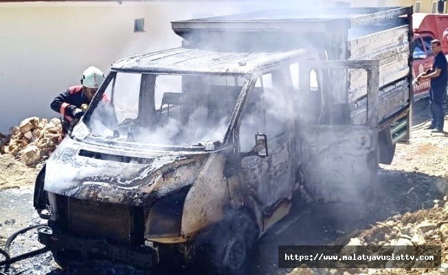 TOKİ Şantiyesinde AraçYangını