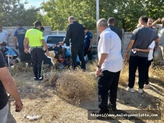 Trafik Kazasında Anne İle Üç Çocuğu Yaralandı