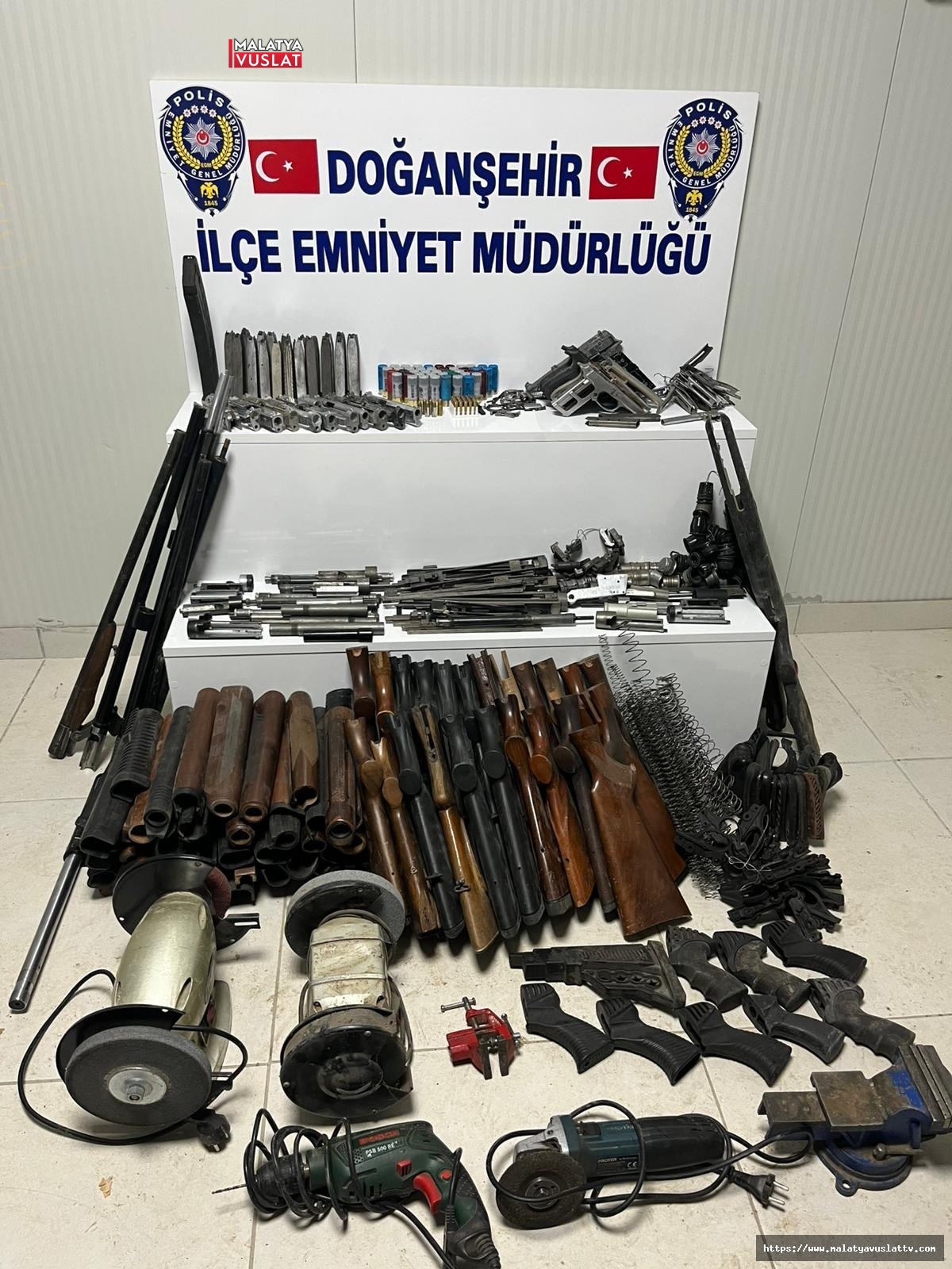 Doğanşehir’de Ruhsatsız Silah Operasyonu: 1 Kişi Tutuklandı