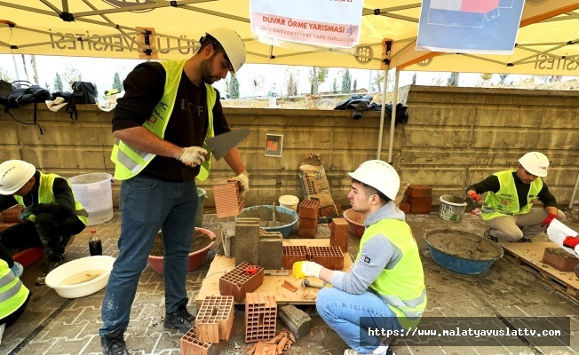 Geleceğin Mühendisleri Duvar Ördü