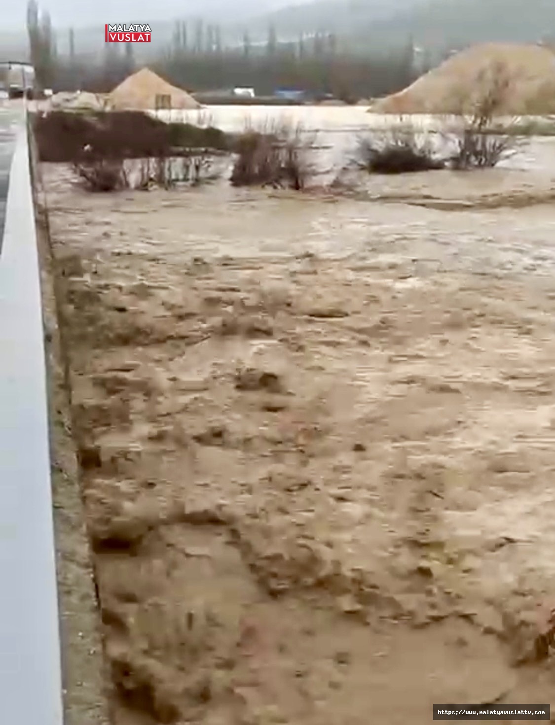 Malatya’da Yağış Dereleri Taşma Noktasına Getirdi