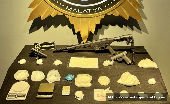 Torbacılara Büyük Darbe: 2,2 Kilo Metamfetamin Yakalandı