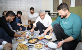 Güder, Sahurda Öğrenci Evine Misafir Oldu