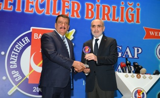 Gürkan, ‘Yılın Başarılı Belediye Başkanı Ödülünü Aldı