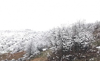 Malatya'da Nisan Ayında Kar Yağışı!