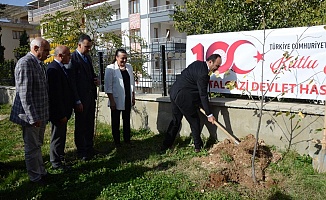 Battalgazi Devlet Hastanesi'nden 100. Yıla Özel 100 Fidan