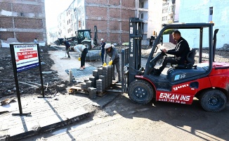 Aslanbey Mahallesi’nde Kaldırım Çalışması 