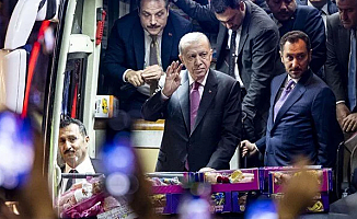 Erdoğan, Güneysu'da Vatandaşlara Hitap Etti