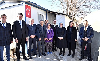 Hanife Yazıcı’dan Şehit Ailelerine Ziyaret