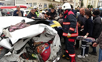 Zincirleme Kazada Can Pazarı! 1'i Ağır 5 Yaralı