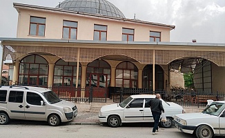 Depremde Yıkılan Tarihi Cami Ayağa Kaldırılıyor