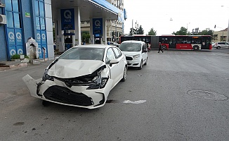 Ekip Otosunun Karıştığı Kaza Korkuttu