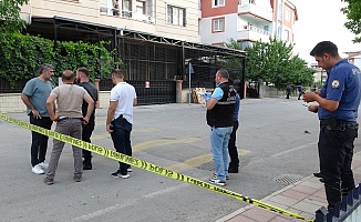 İki Grup Arasında Çıkan Bıçaklı Kavgada 1 Ölü 2 Yaralı