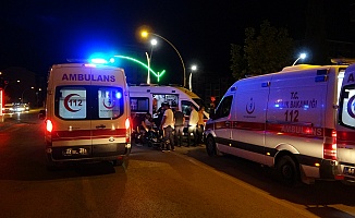 Sivil Polis Aracının Karıştığı Kazada 1'i Polis 4 Kişi Yaralandı