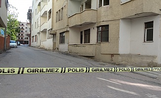5,9'luk Depremle Sarsılan Malatya'da Ağır Hasarlı Binalar İçin Güvenlik Önemli Alınıyor