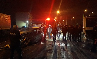 Halk Otobüsü İle Otomobilin Çarpıştığı Kazada 1 Ölü
