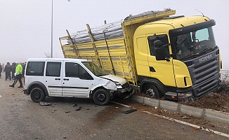 2 Saatte 2 Büyük Zincirleme Kaza: 13 Araç Çarpıştı, 7 Yaralı