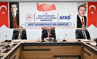 Vali Seddar Yavuz İpekyolu Kariyer Toplantısına Katıldı