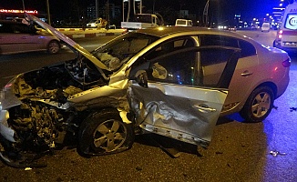 Malatya'da İki Araç Çarpıştı: 5 Yaralı