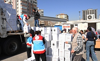 27 Bin Gıda Kolisi Konteyner Kentlerde Dağıtılmaya Başlandı