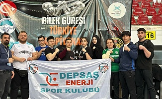 Türkiye Bilek Güreşi Şampiyonası’na Damga Vurdu