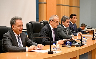 Vali Seddar Yavuz İpek Yolu Kariyer Fuarıyla İlgili Kamuoyuna Açıklamalarda Bulundu