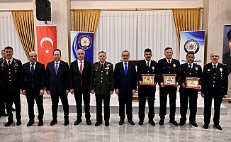 Vali Seddar Yavuz, Türk Polis Teşkilatının 180. Kuruluş Yıl Dönümü Programına Katıldı